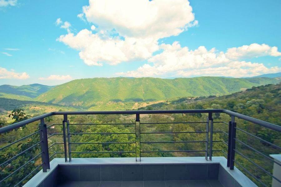 ホテルOmilaia Gardiki エクステリア 写真